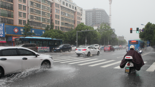 广西南宁等市今明两天有中雨 局地大雨到暴雨